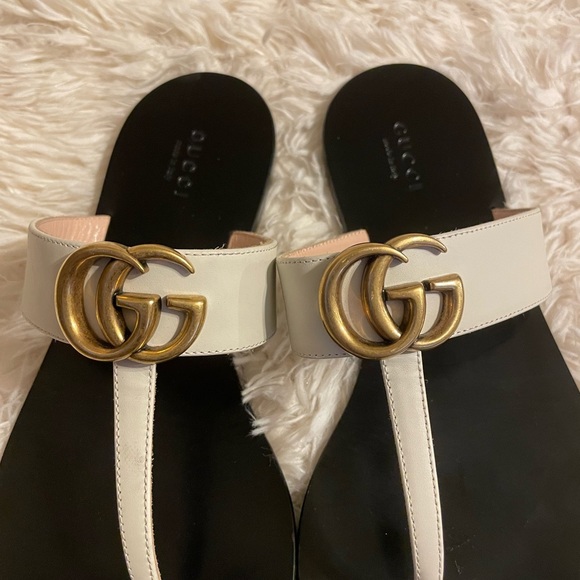 Gucci GG T-Strap Sandal - Picture 4 of 6